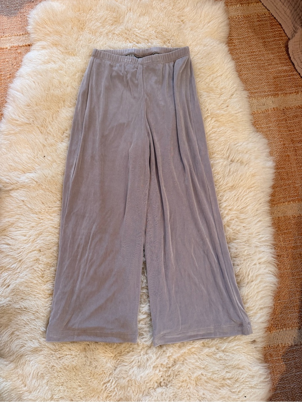 VINTAGE ribbed Wide-Leg Velvet Pants in Taupe